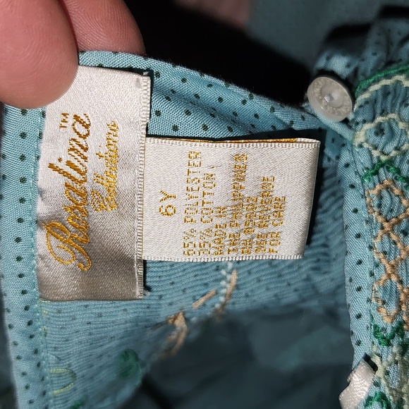 Childs dress - Picture 3 of 3